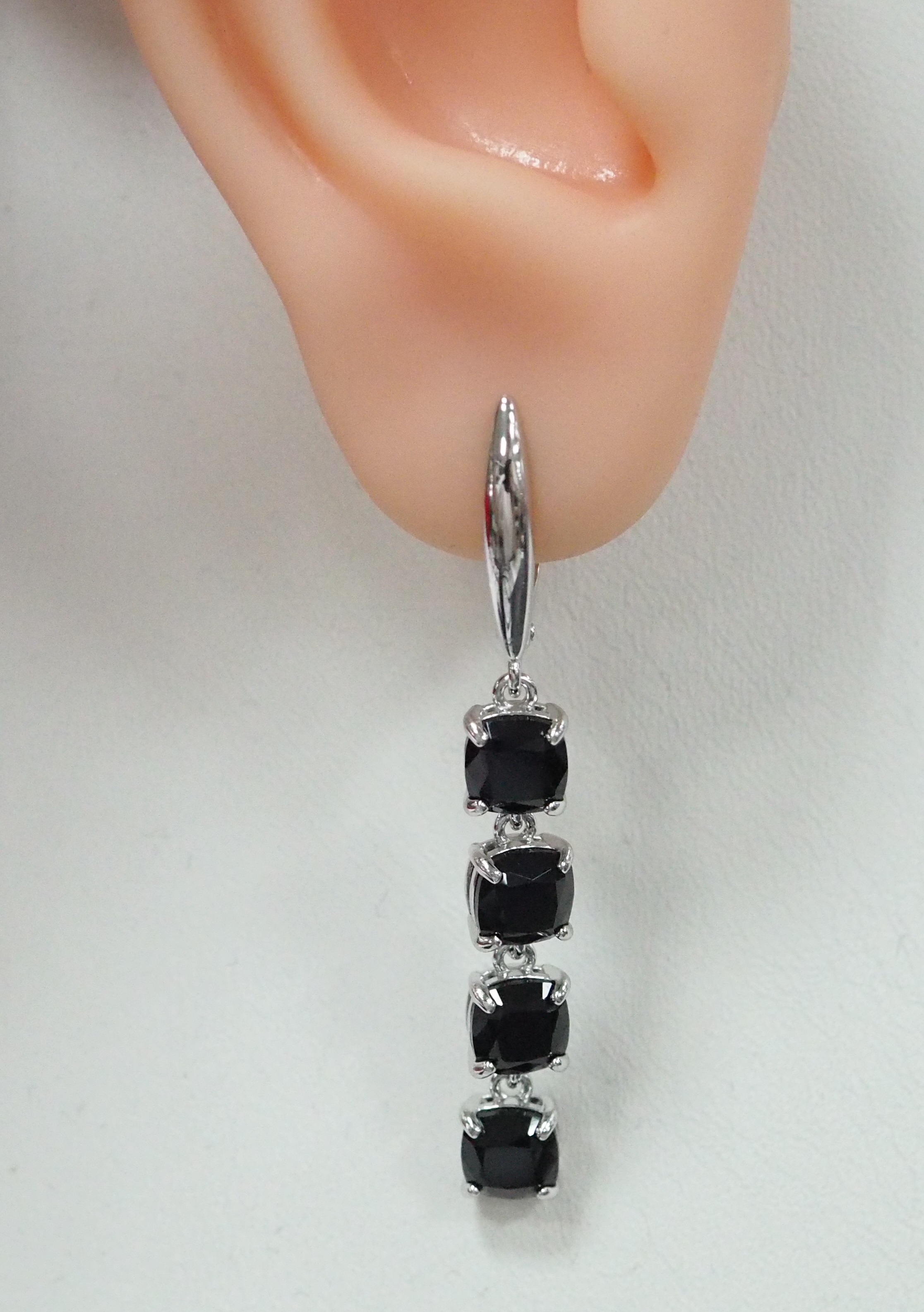 Серебряные серьги с черными турмалинами